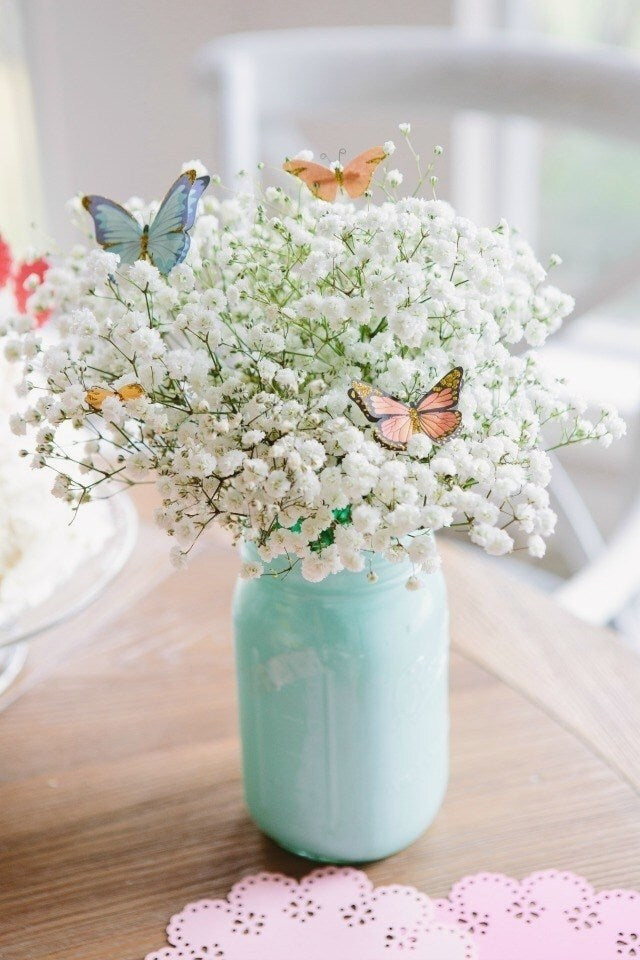 Big Space Mason Jar With Baby’s Breath