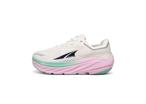 These Ultra-Cushioned Sneakers Prevent Shin Splints on Every Surface