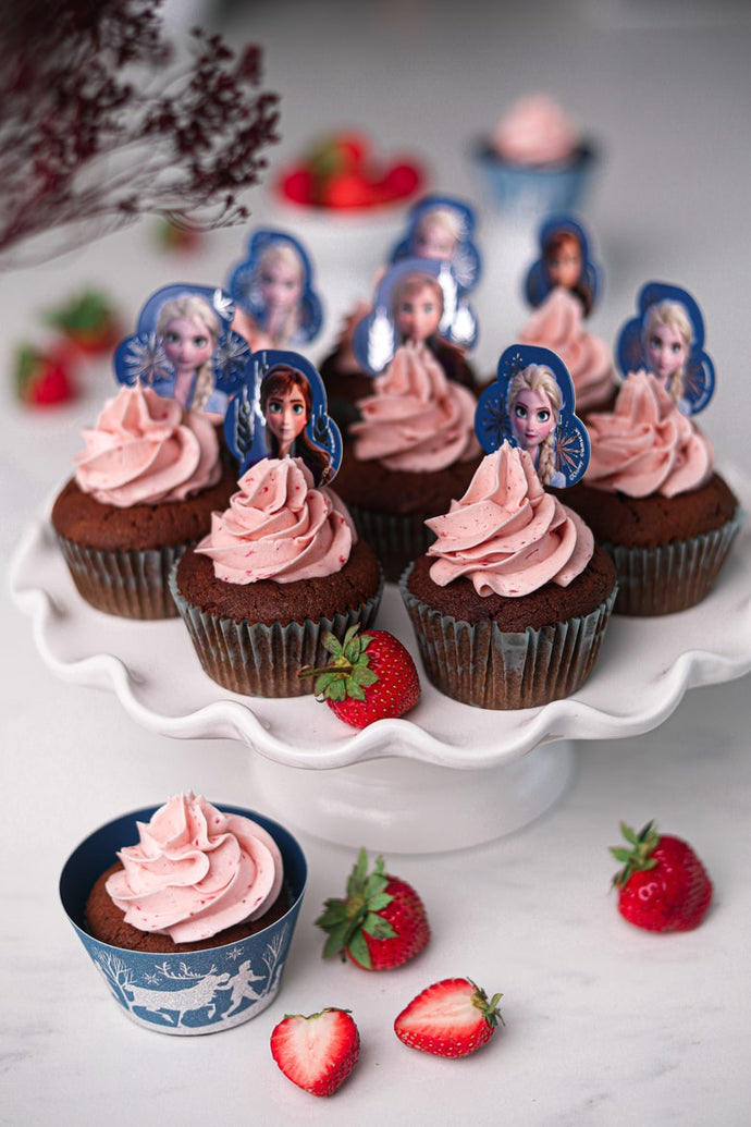 Chocolate Cupcakes With Strawberry Buttercream | Desi-licious RD